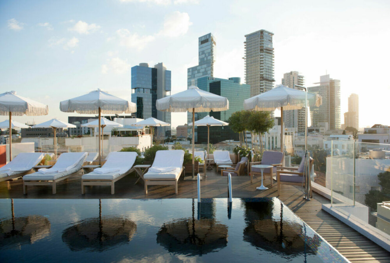 Lyxhotellet The Norman i Tel Aviv har en magisk pool och svårslagen utsikt