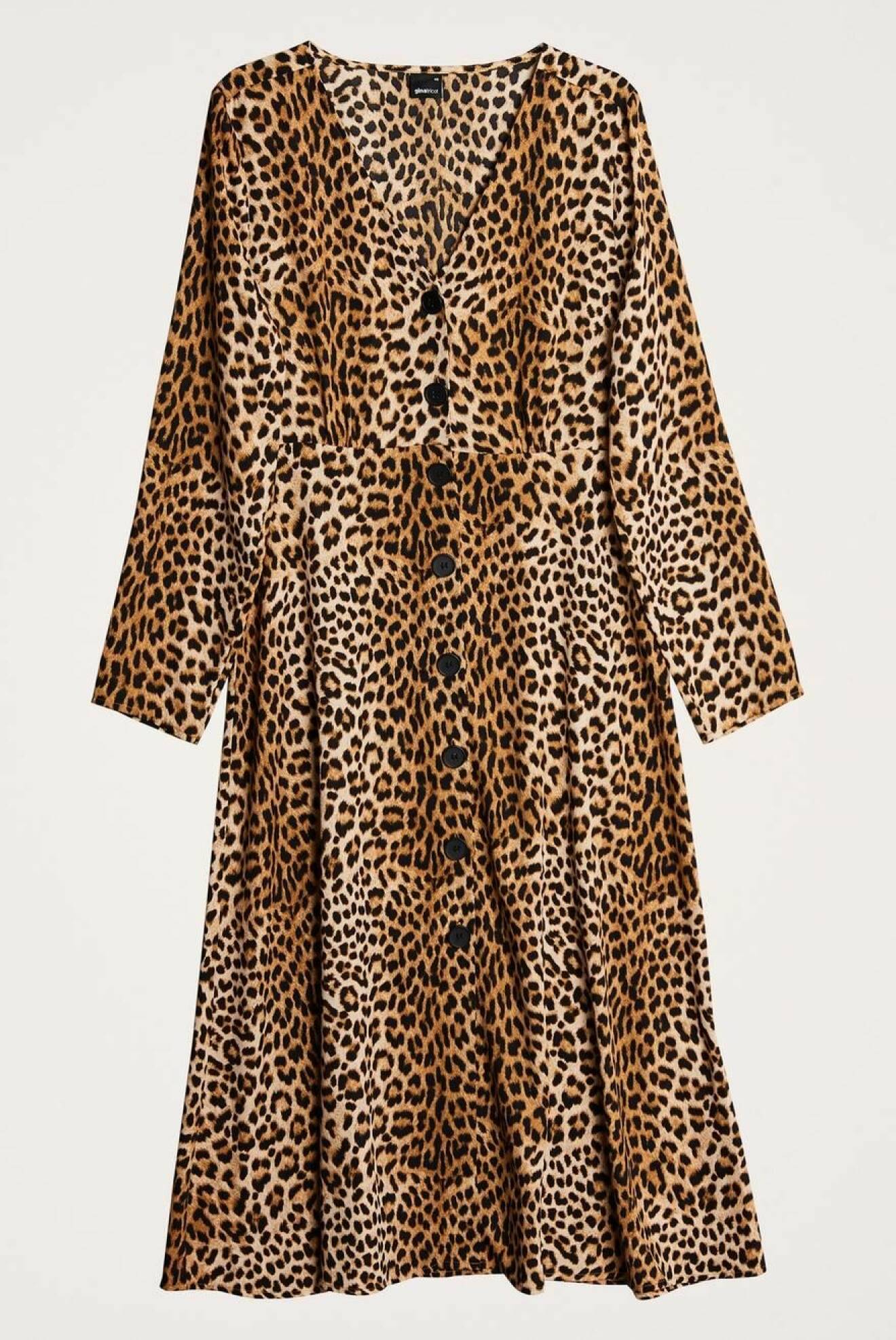 Leopardklänning