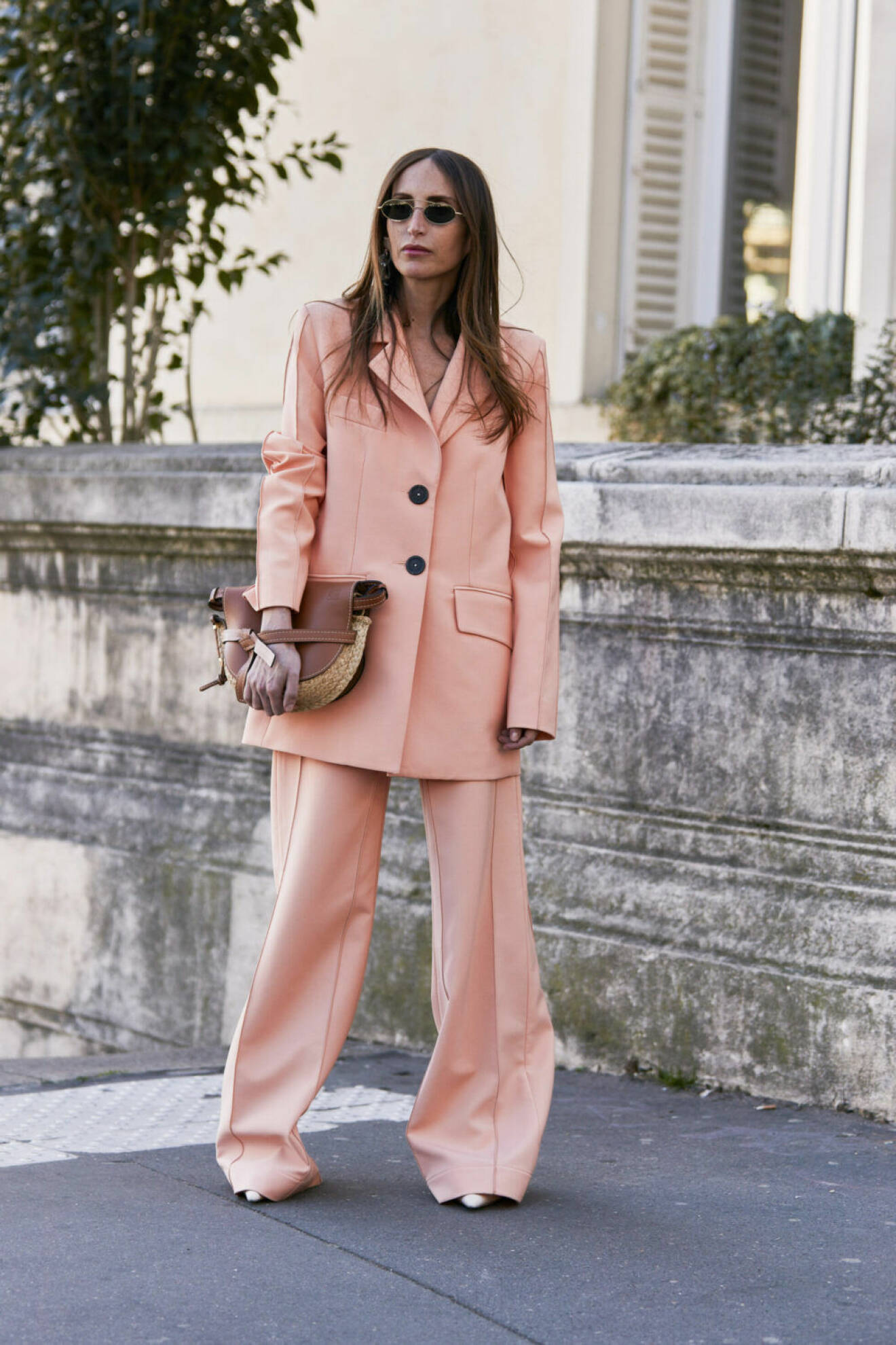 Streetstyle Paris FW rosa suit