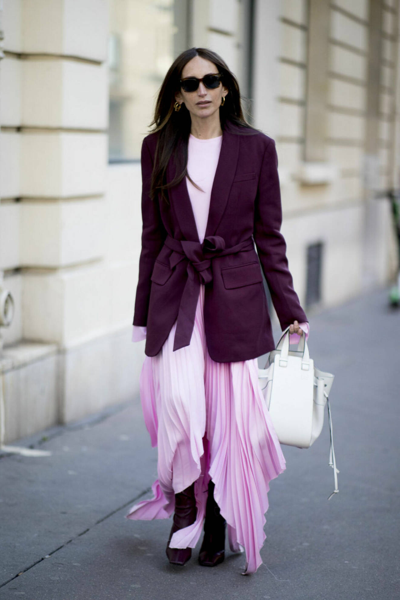 Streetstyle Paris FW, plisserad rosa kjol.