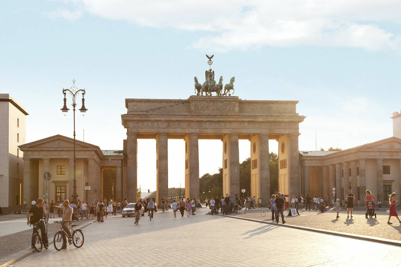 Brandenburger Tor är en klassisk symbol för Berlin.