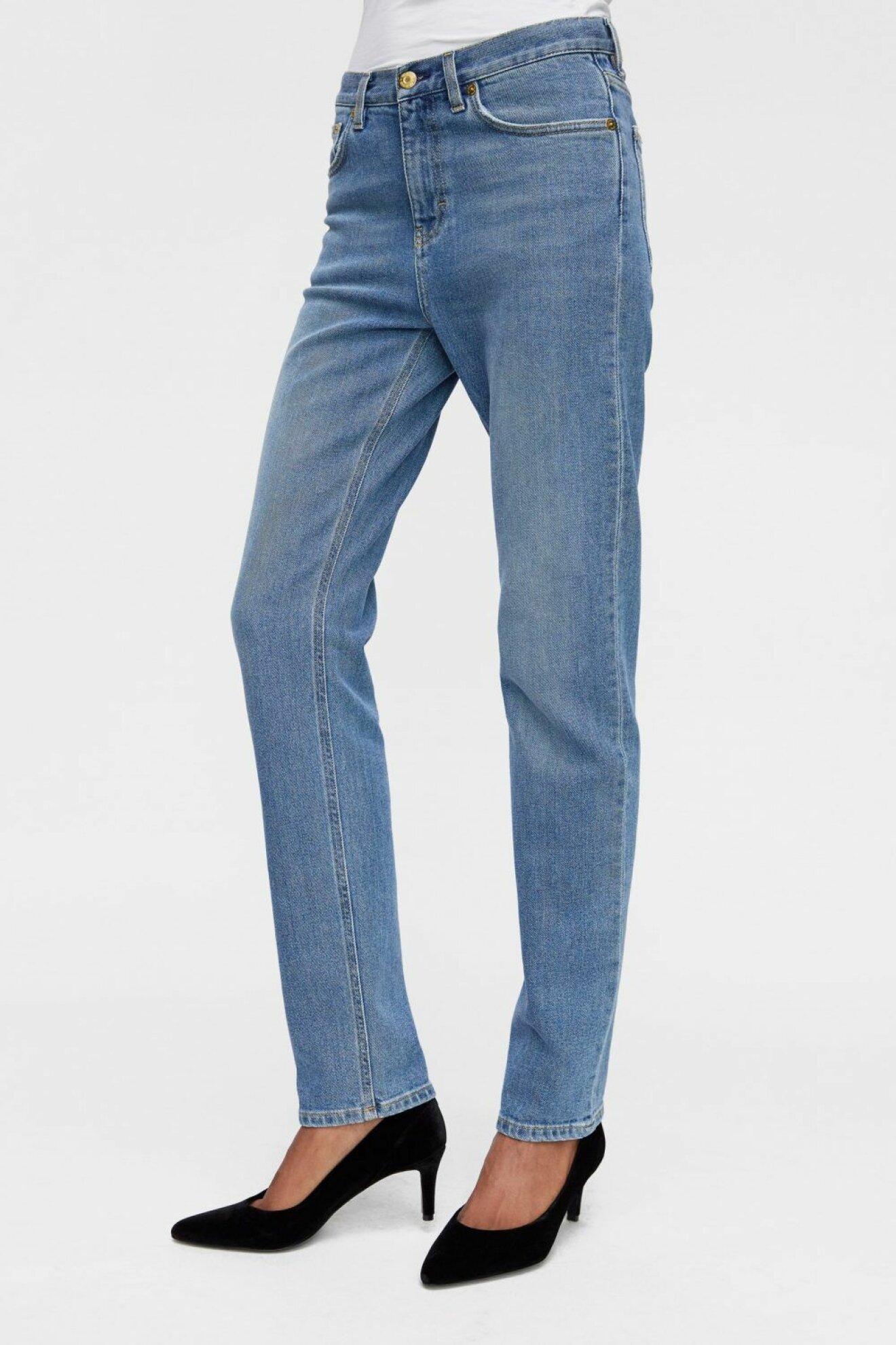 Jeans med raka ben och kontrasterande sömmar från Filippa K. 