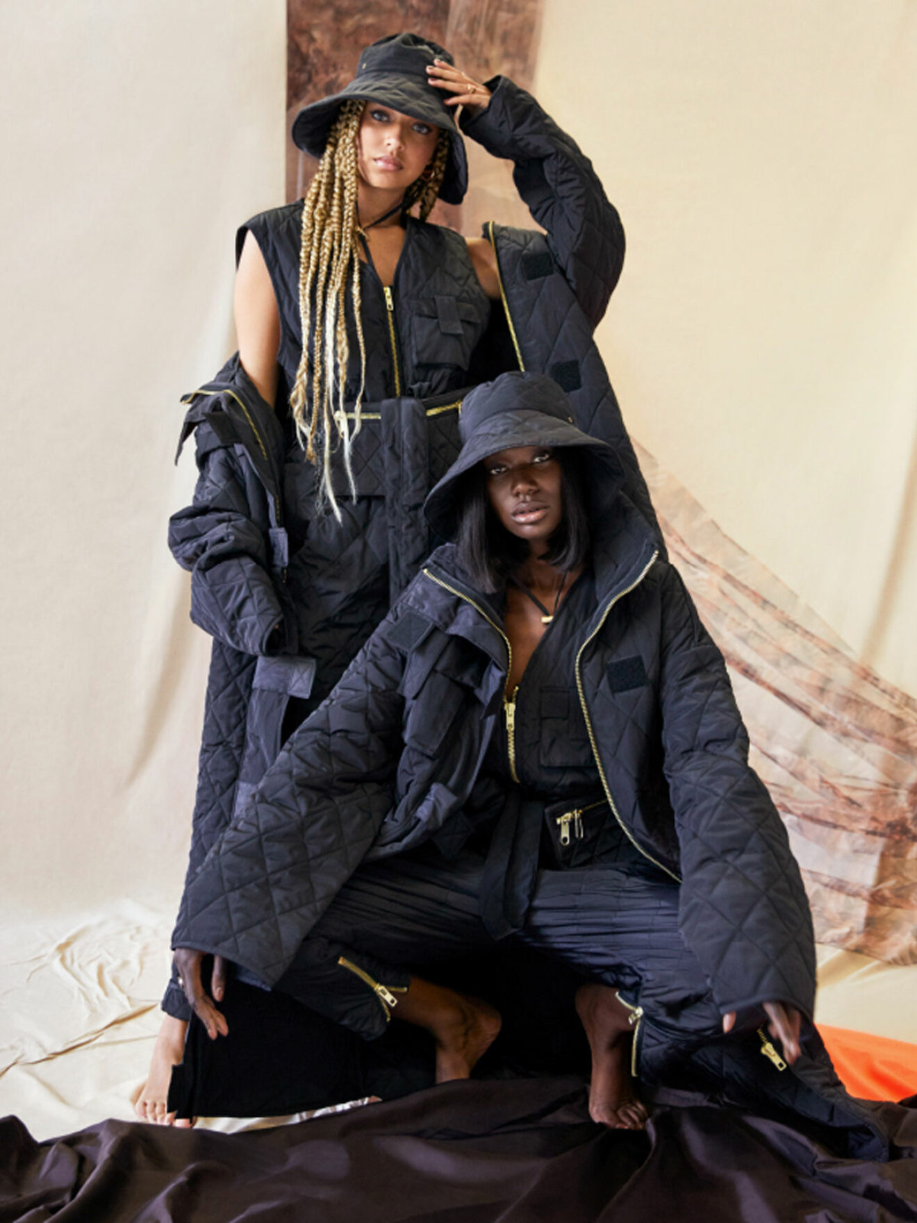 Monki samarbetar med Selam Fessahaye, svarta sportkläder