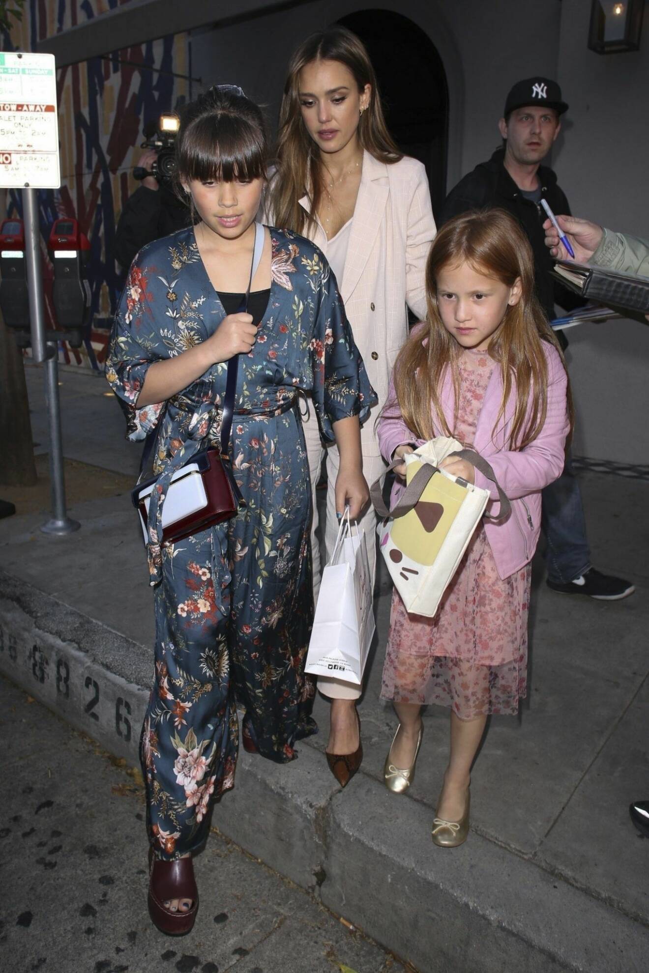 Jessica Alba med döttrarna Honor och Haven
