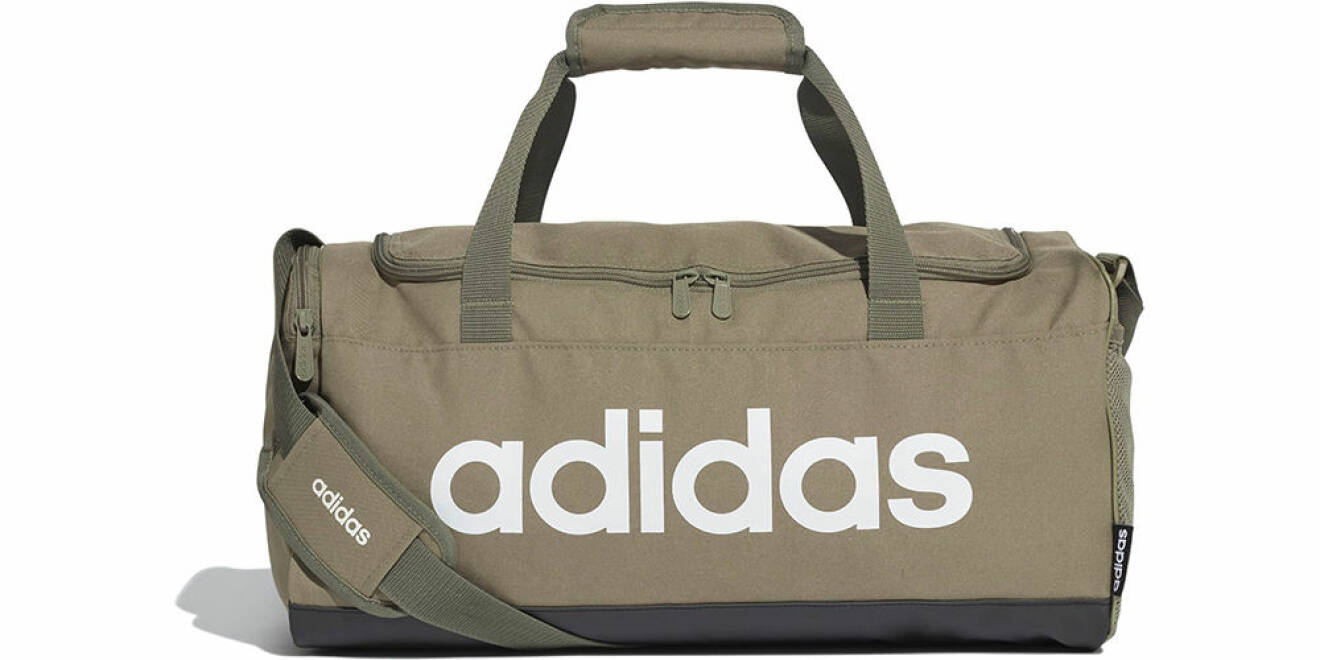 Grön träningsväska från Adidas med extra fack