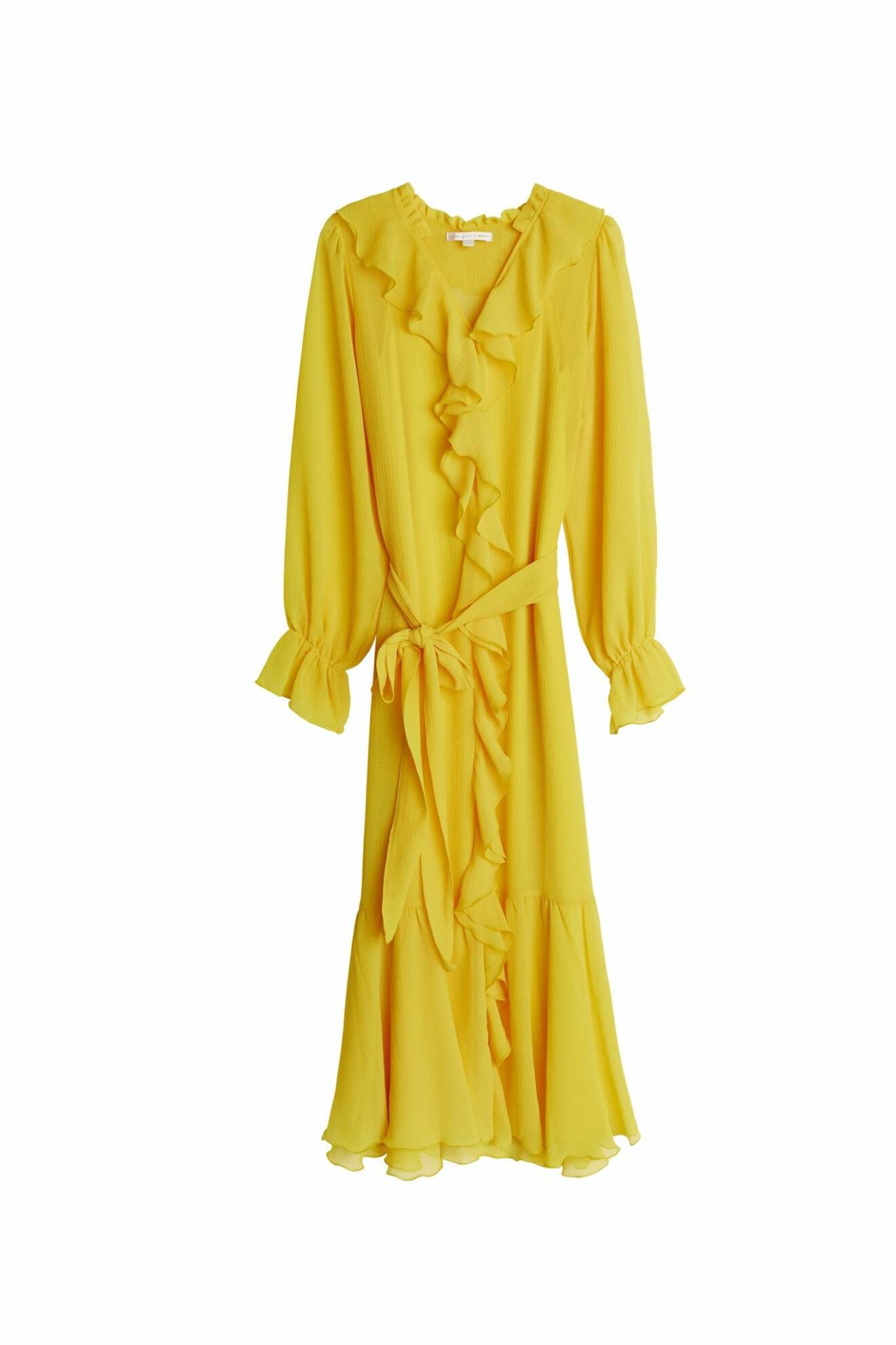 Maja Nilsson Lindelöf gör kollektion med Gina tricot – gul klänning