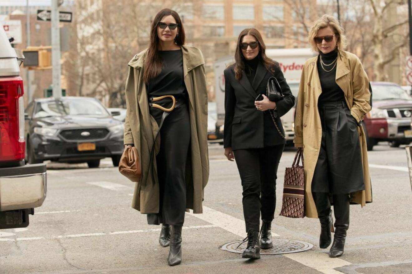 Gäng med accessoarer från Bottega Veneta streetstyle-look från New York Fashion Week 2020.