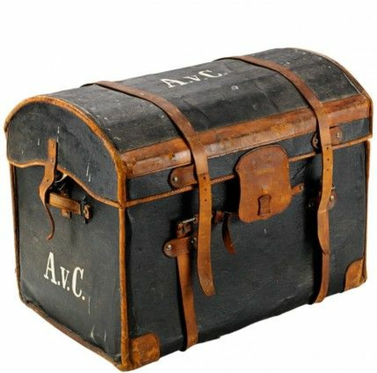 Koffert från 1800-talets andra hälft märkt AvC (Anna von Celsing). Ingick i en samling från Biby fideikomiss som såldes på Klassiska på Stockholms Auktionsverk i juni. Kofferten såldes för 20 000 kr (utrop 2 000–3 000 kr)