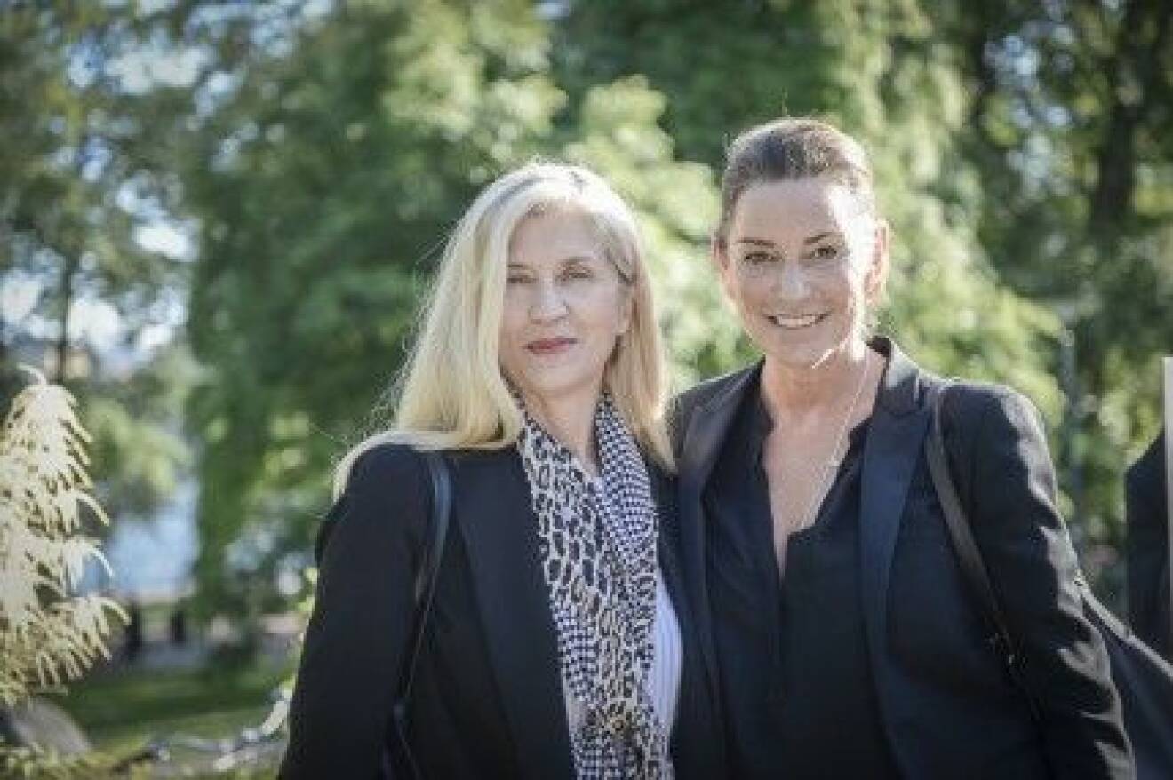 H.K.H. Kronprinsessan Victorias stylist och kammarjungfru Tina Törnquist med Sussie Lidbeck, grundare av P1 Production.