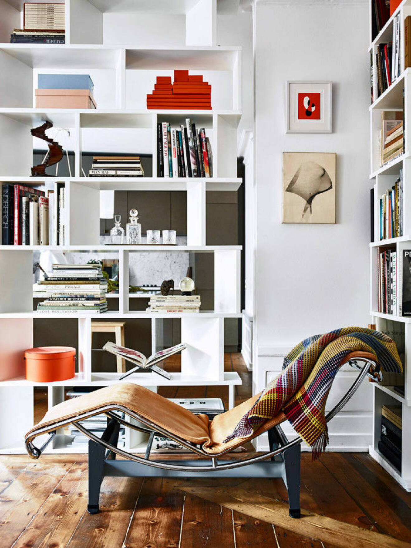 livingroom_vardagsrum_fatolj_chair_bokhyllor_shelves_foto_Andrea_Papini