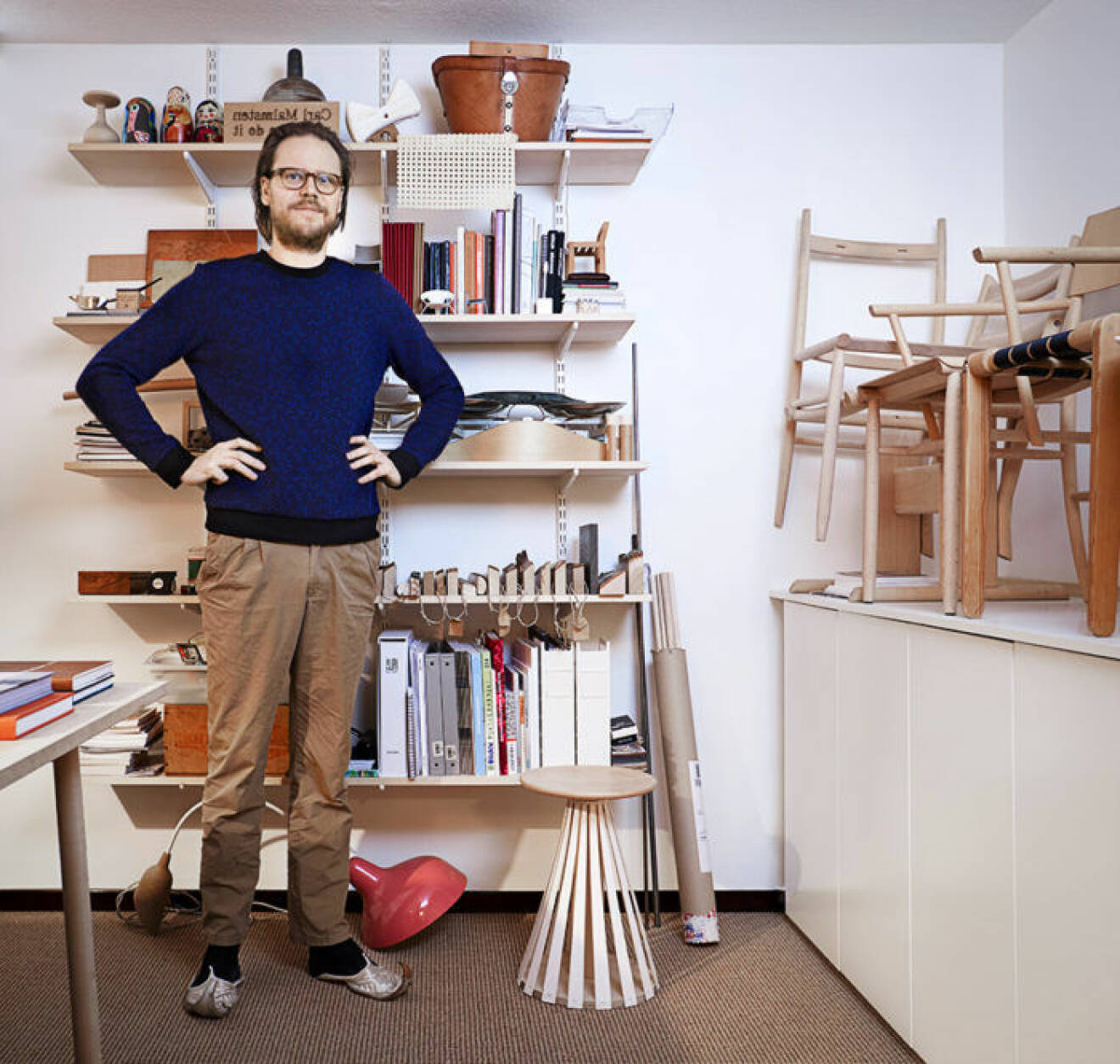 David Ericsson i sin ateljé hemma i källaren.