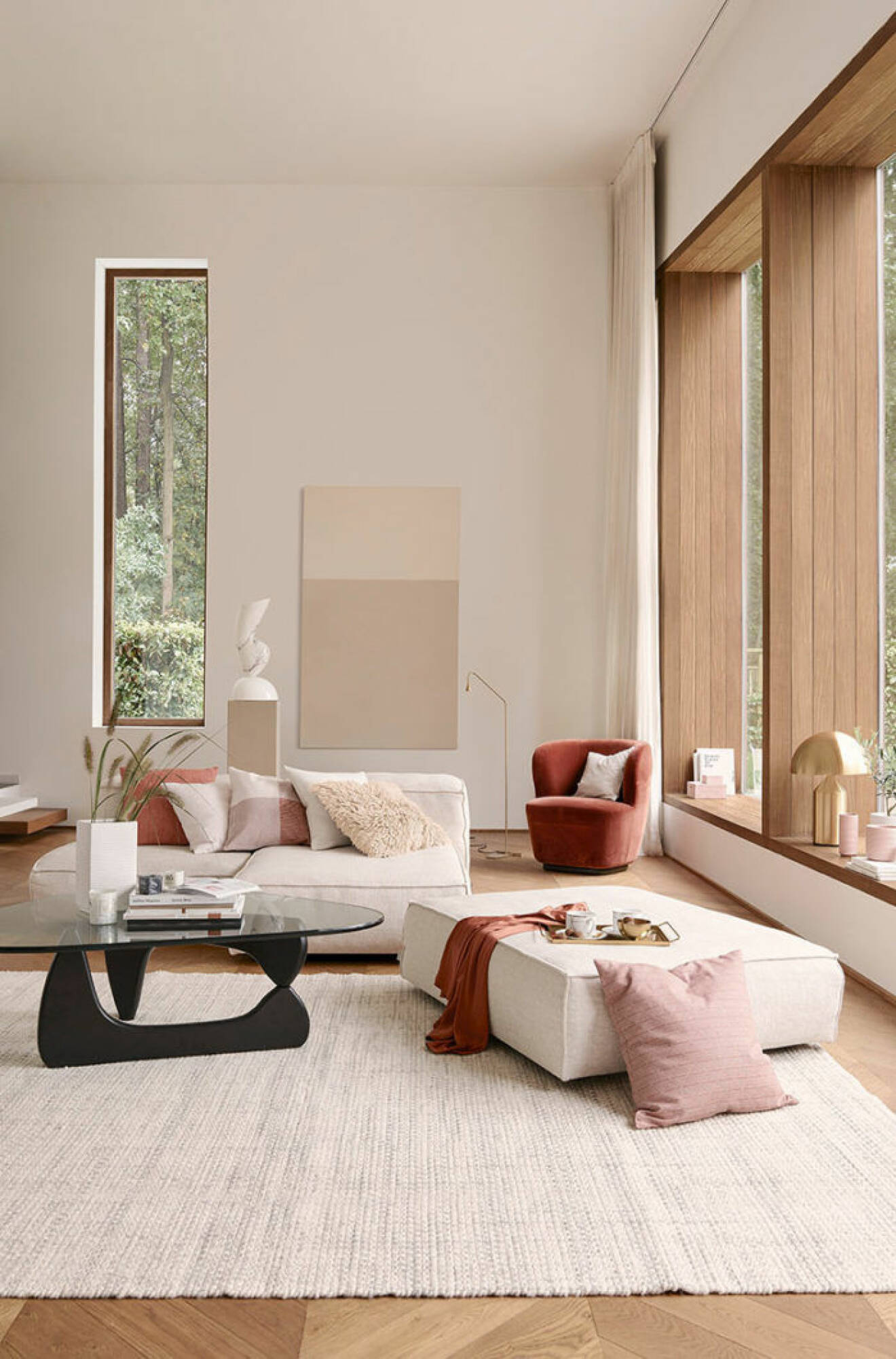 Stilen från H&M Home nya kollektion beskrivs som tidlös, minimalistisk och lustfylld. 