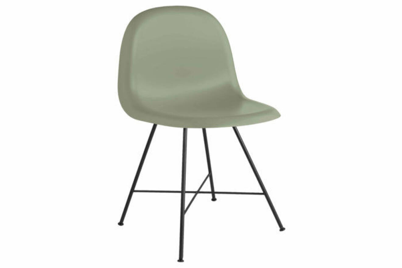 Ljusgrön stol med svartlackerade metallbe