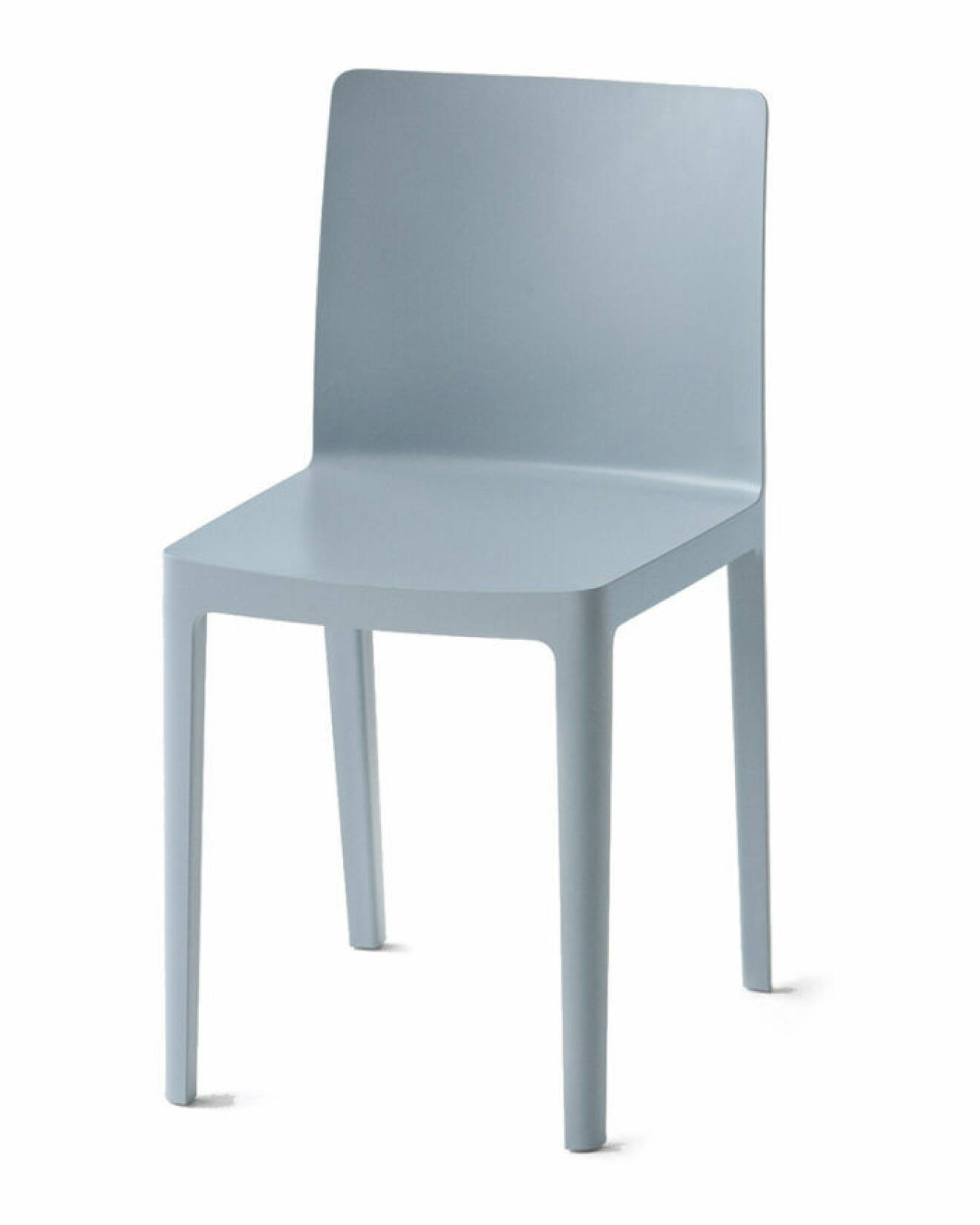 Pastellblå stol till uteplatsen