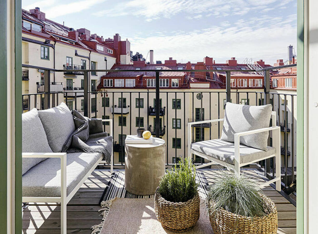 Lyxig skandinavisk balkong i Stockholm 