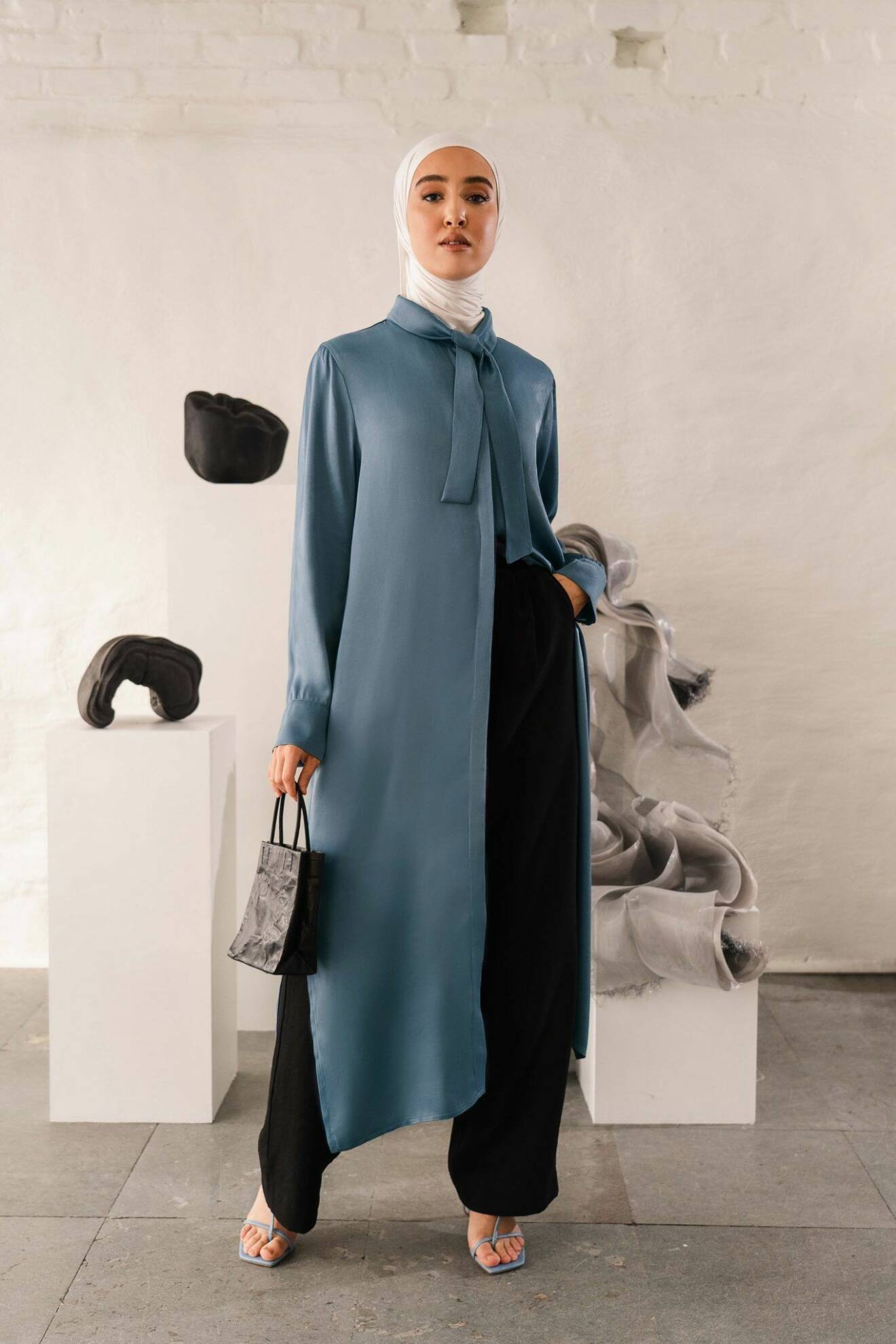 Imane Asry x Na-kd: Blå klänning med lång ärm
