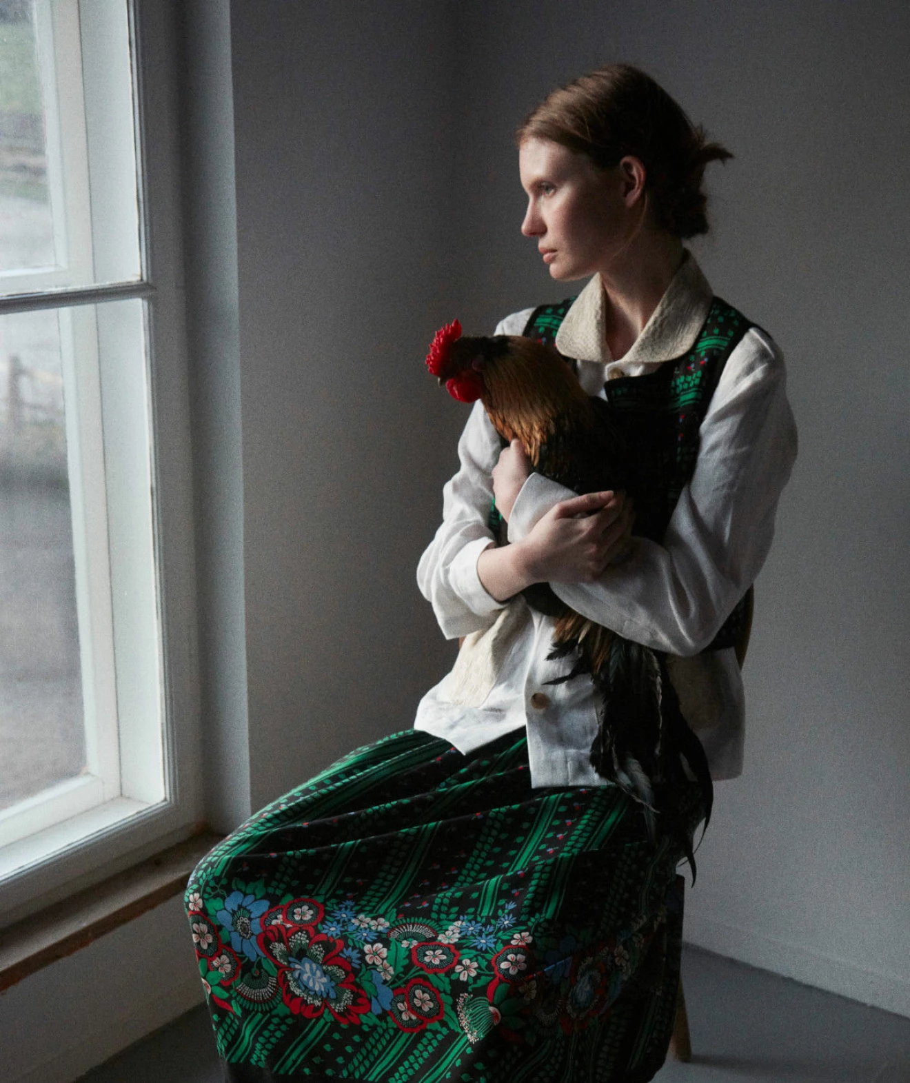 Vintage kläder ELLE 2020 tjej med en tupp