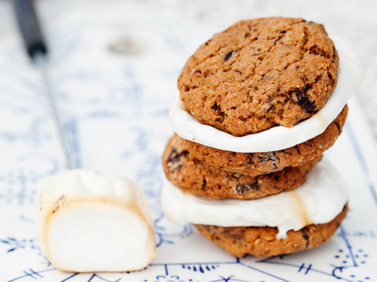 Marshmallow cookies.
