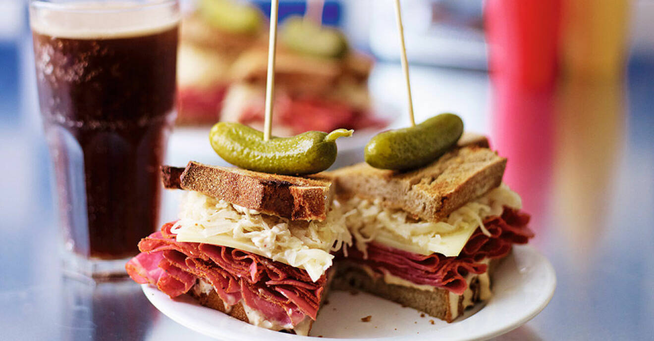 New York-sandwich med pastrami och surkål.