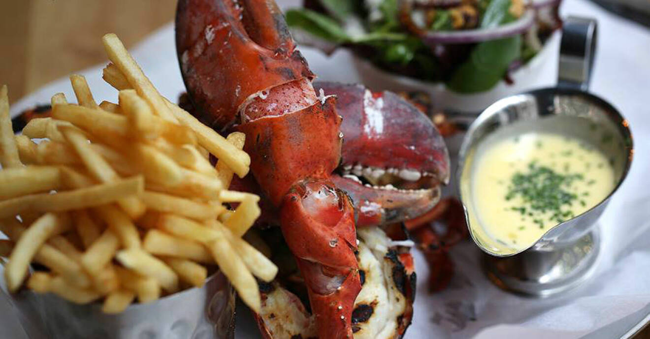 Populära och trendiga Burger & Lobster öppnar i Stockholm.