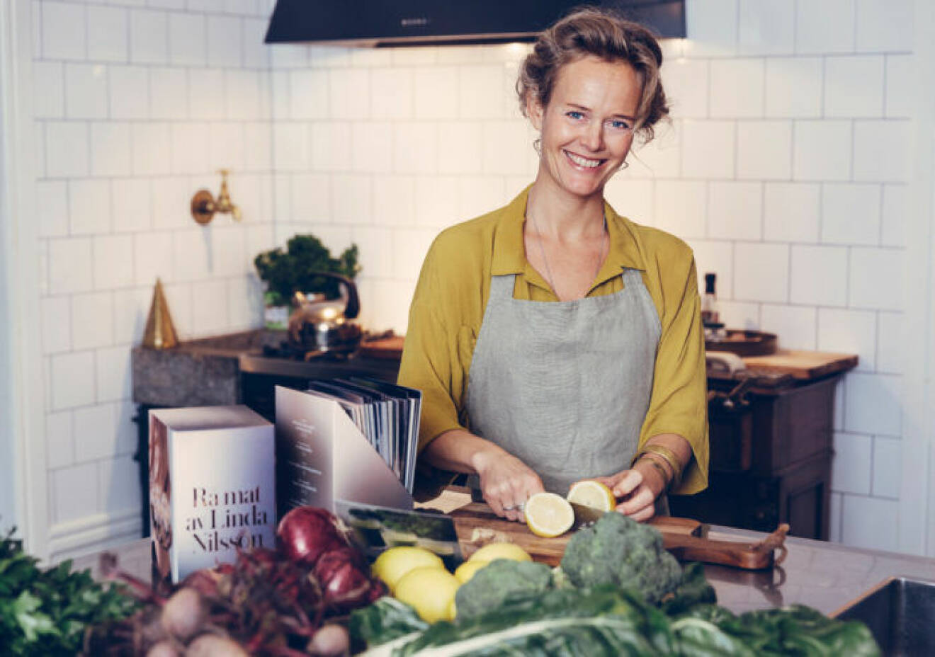 Linda Nilsson har skrivit boken "Rå mat".