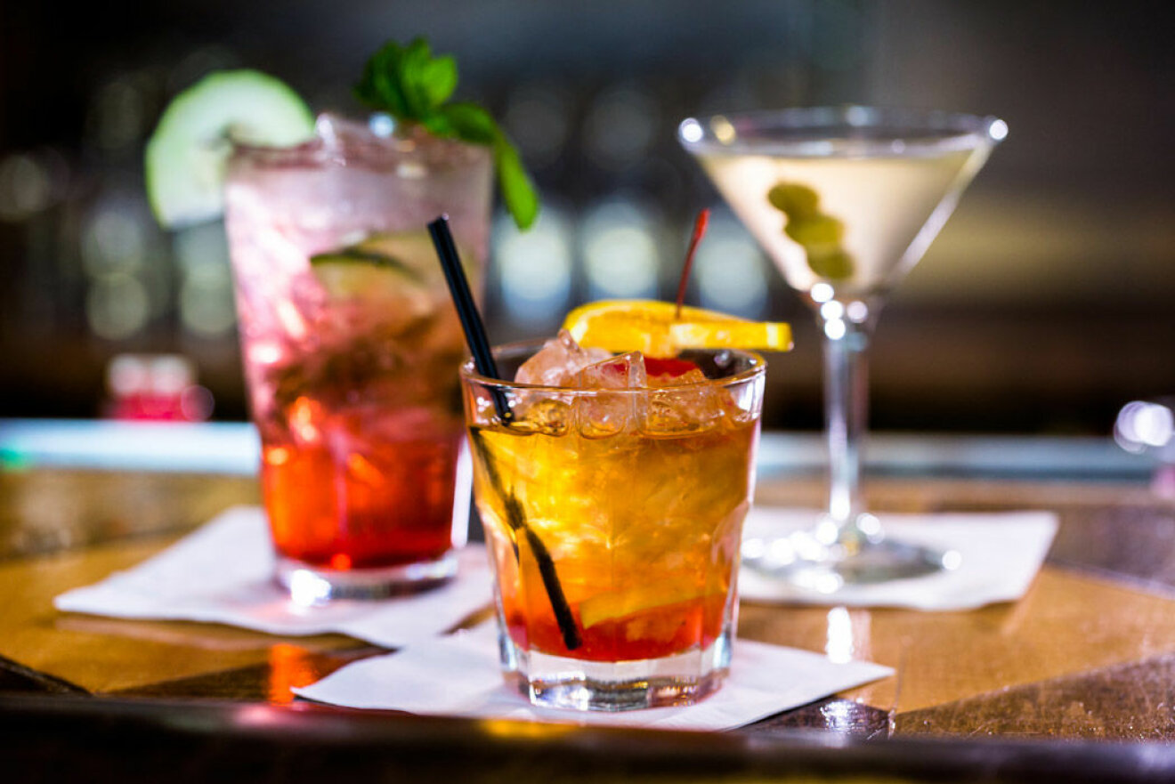 Klassiska drinkar som Old Fashioned och Dry Martini. Foto: Shutterstock