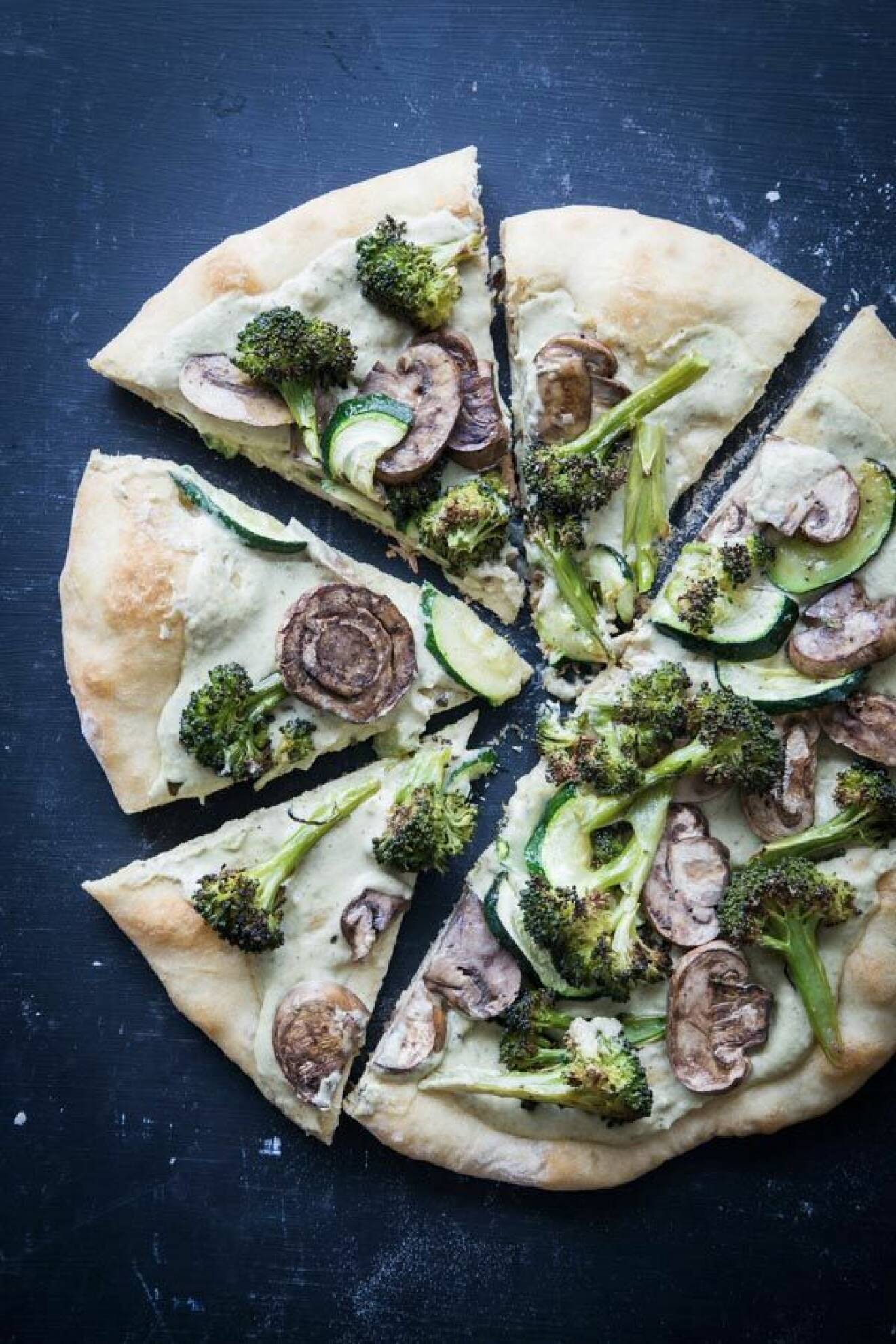 01. roasted_vegetable_and_white_bean_pesto_hummus_pizza_feature