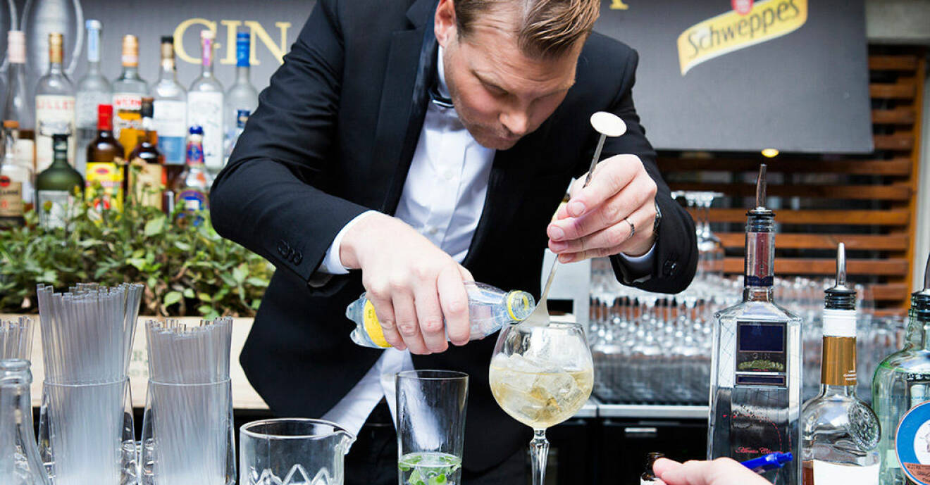 Johan Skofteröd blandar Sveriges bästa Gin & Tonic 2016.