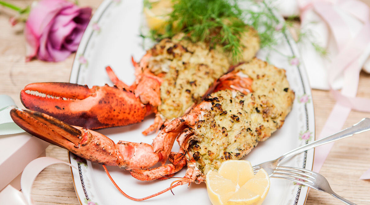 Gratinerad hummer med parmesan och fänkål | ELLE