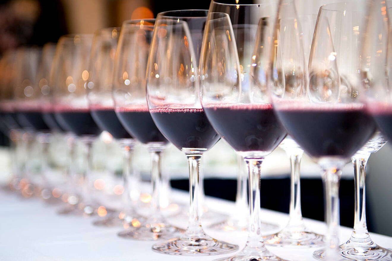 Prova vin på Senses Wine Fair. Foto: IBL