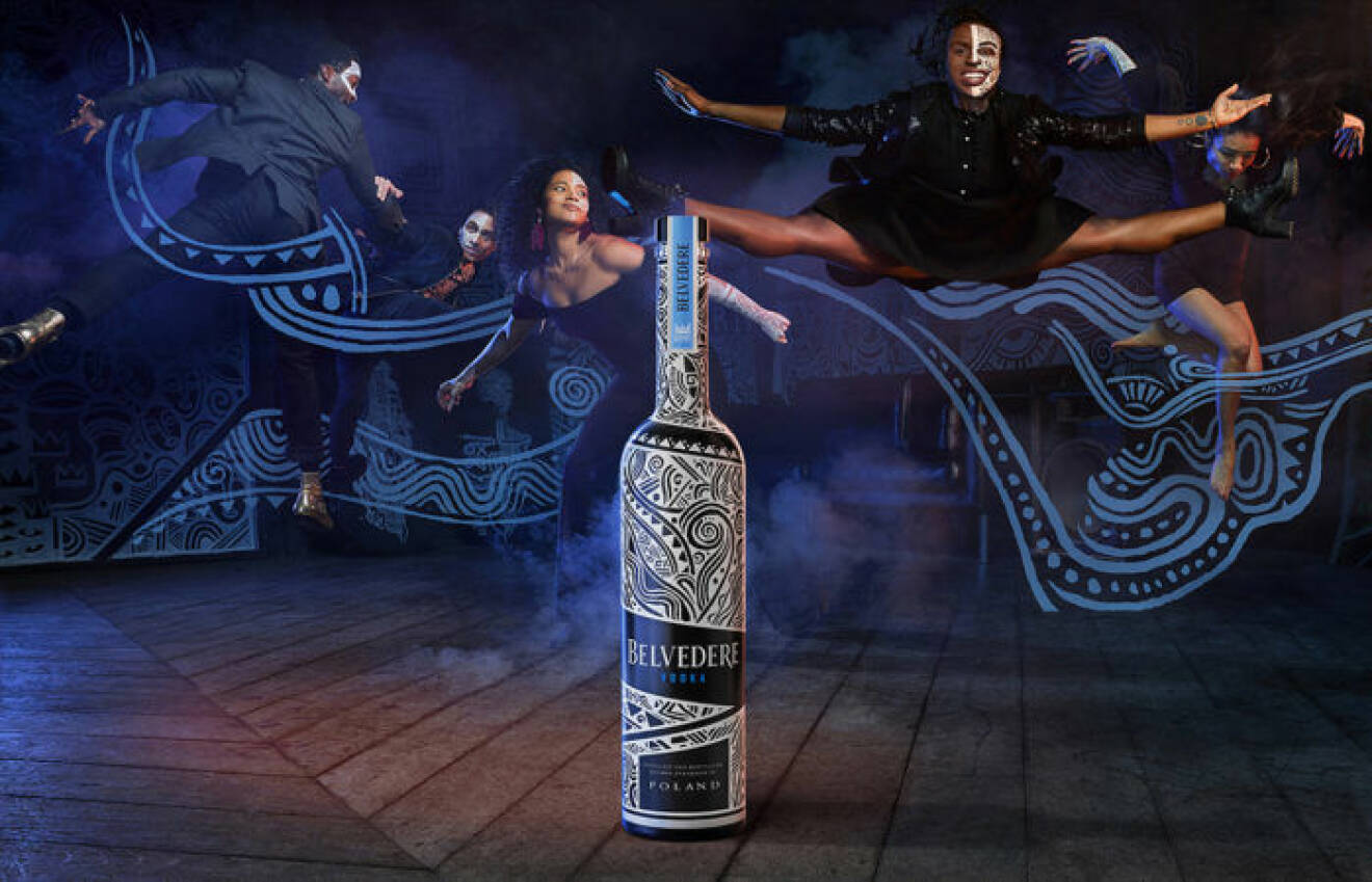 Laolu Senbanjo har designat en flaska för Belvedere Vodka. 