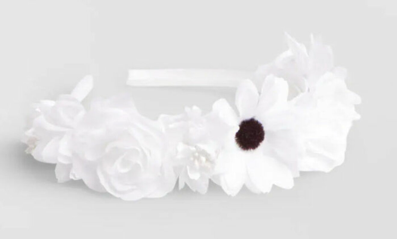 Diadem med stora vita blommor
