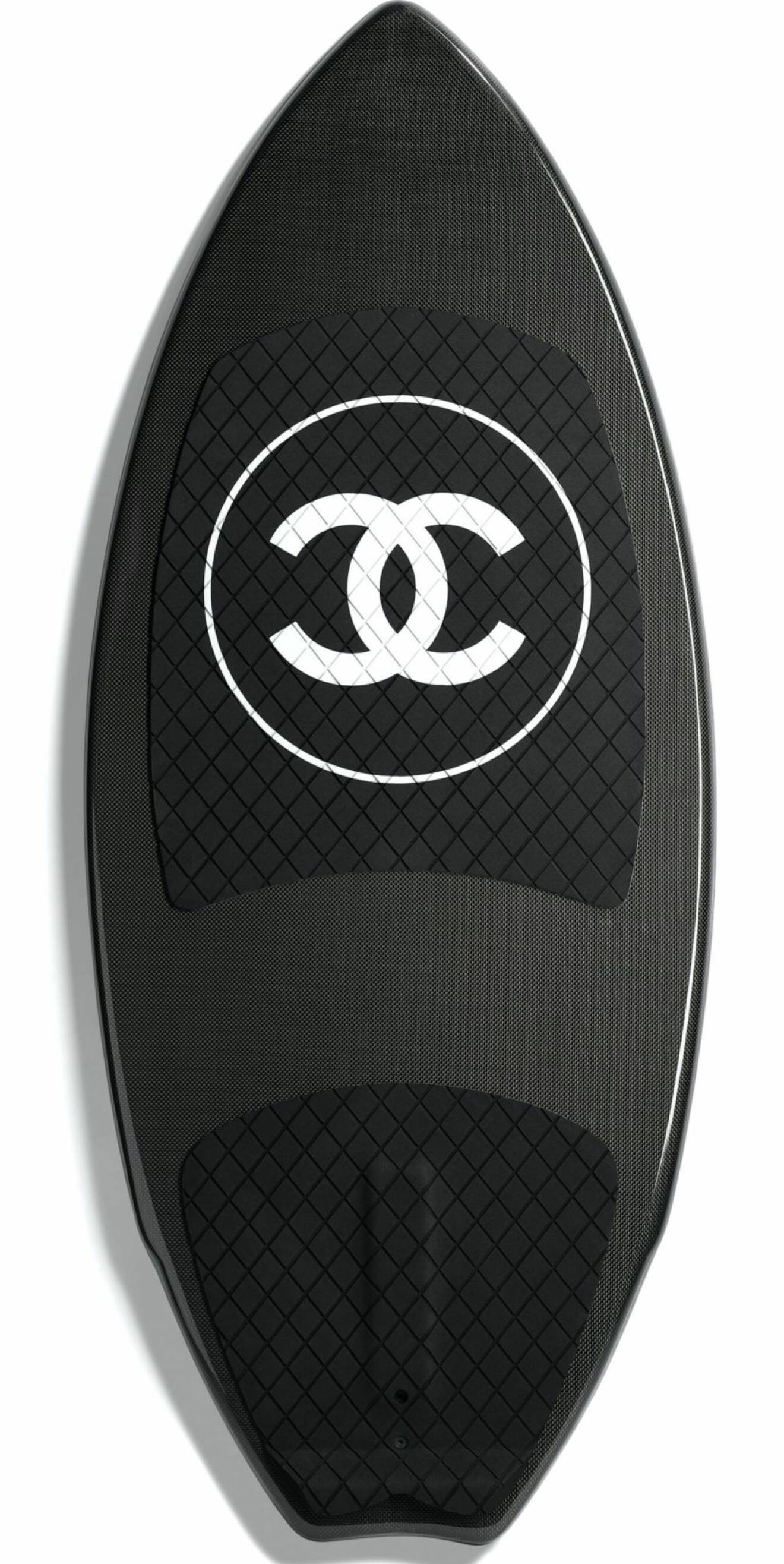 Exklusiv surfbräda från Chanel. 