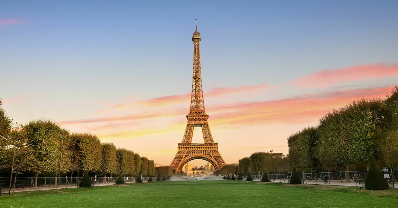 Eiffeltornet i solnedgång