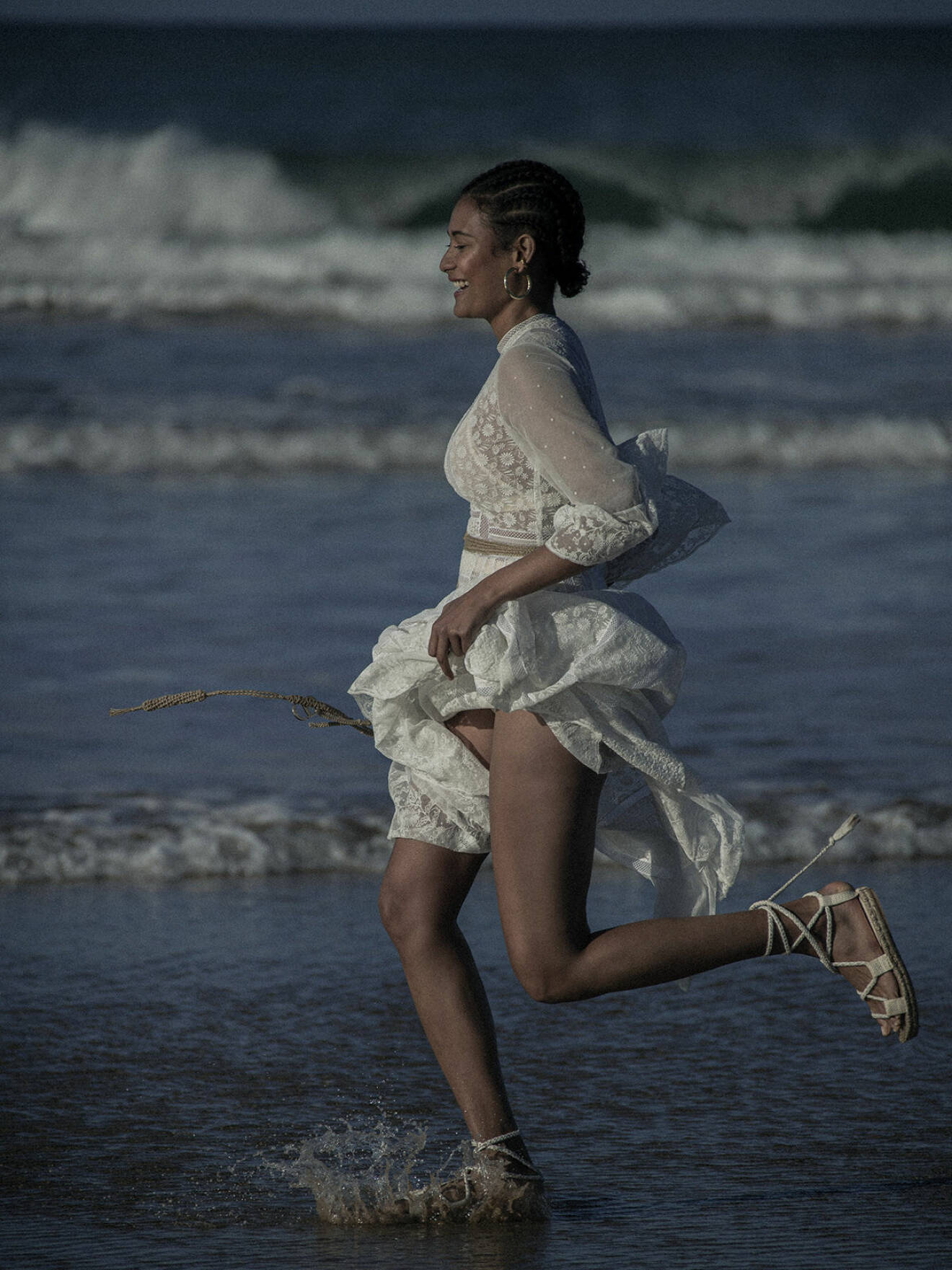 Sommarens strandmode 2020, vit klänning från Dior