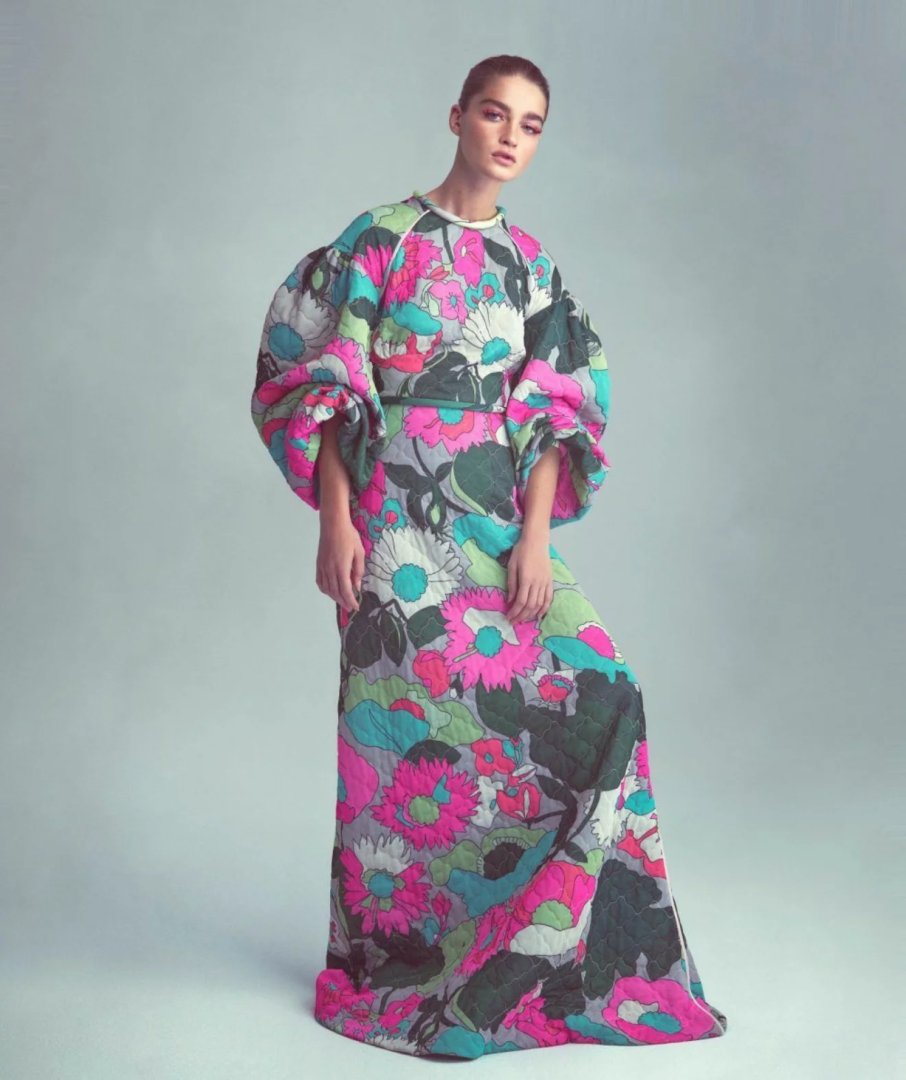 Blommig klänning från Fendi, så stylar du den blommiga trenden 2020
