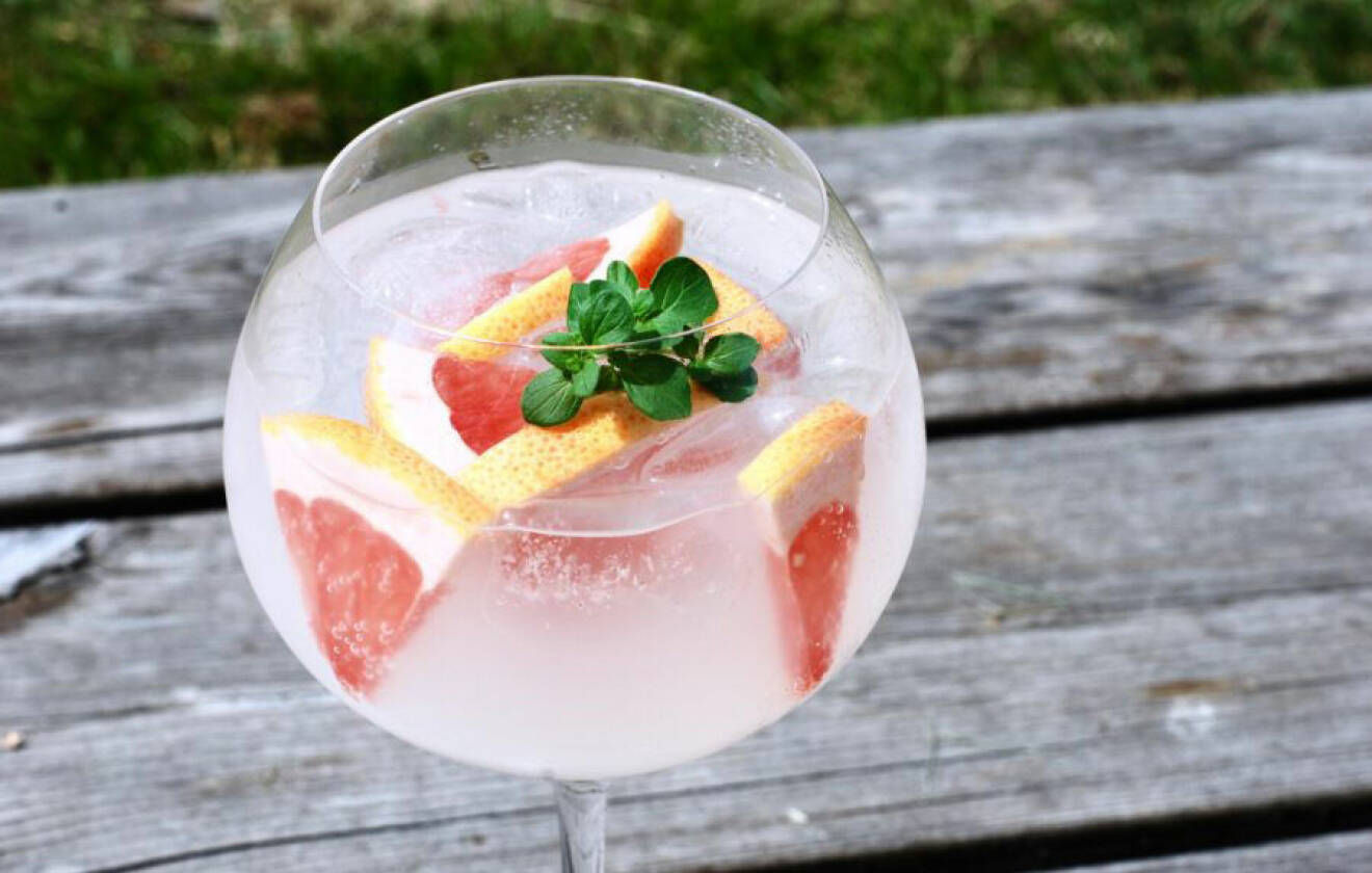Recept på drink med gin och grapefrukt