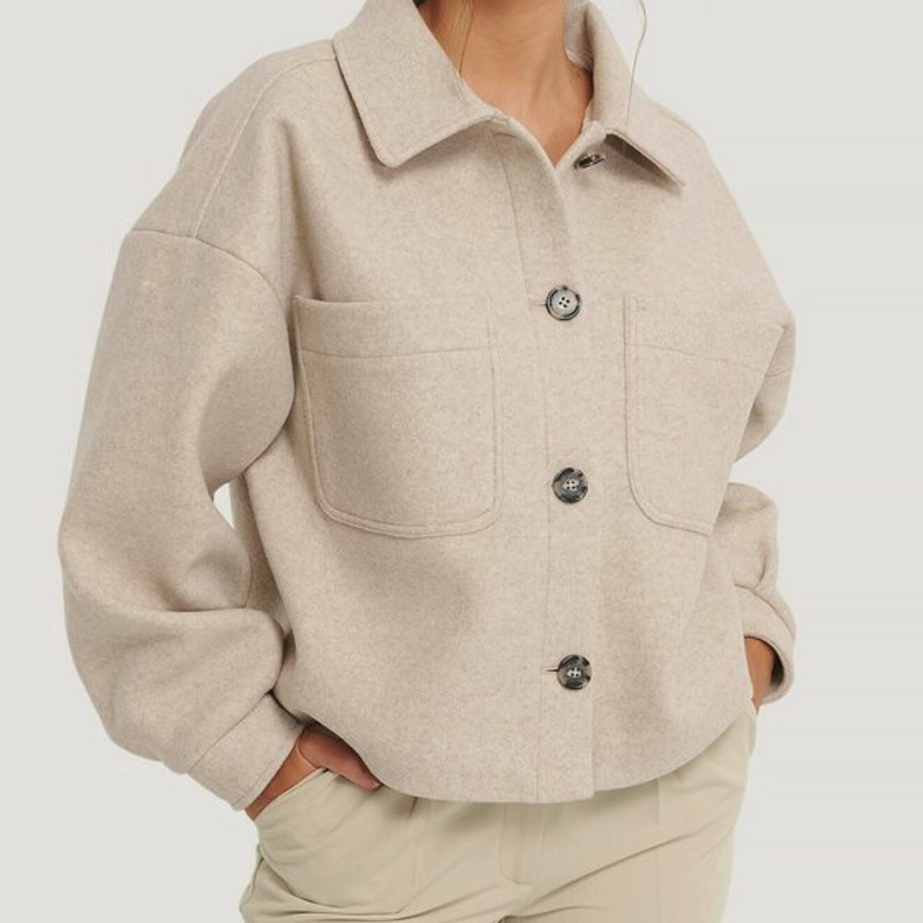 Skjortjacka i oversize-modell från NA-KD