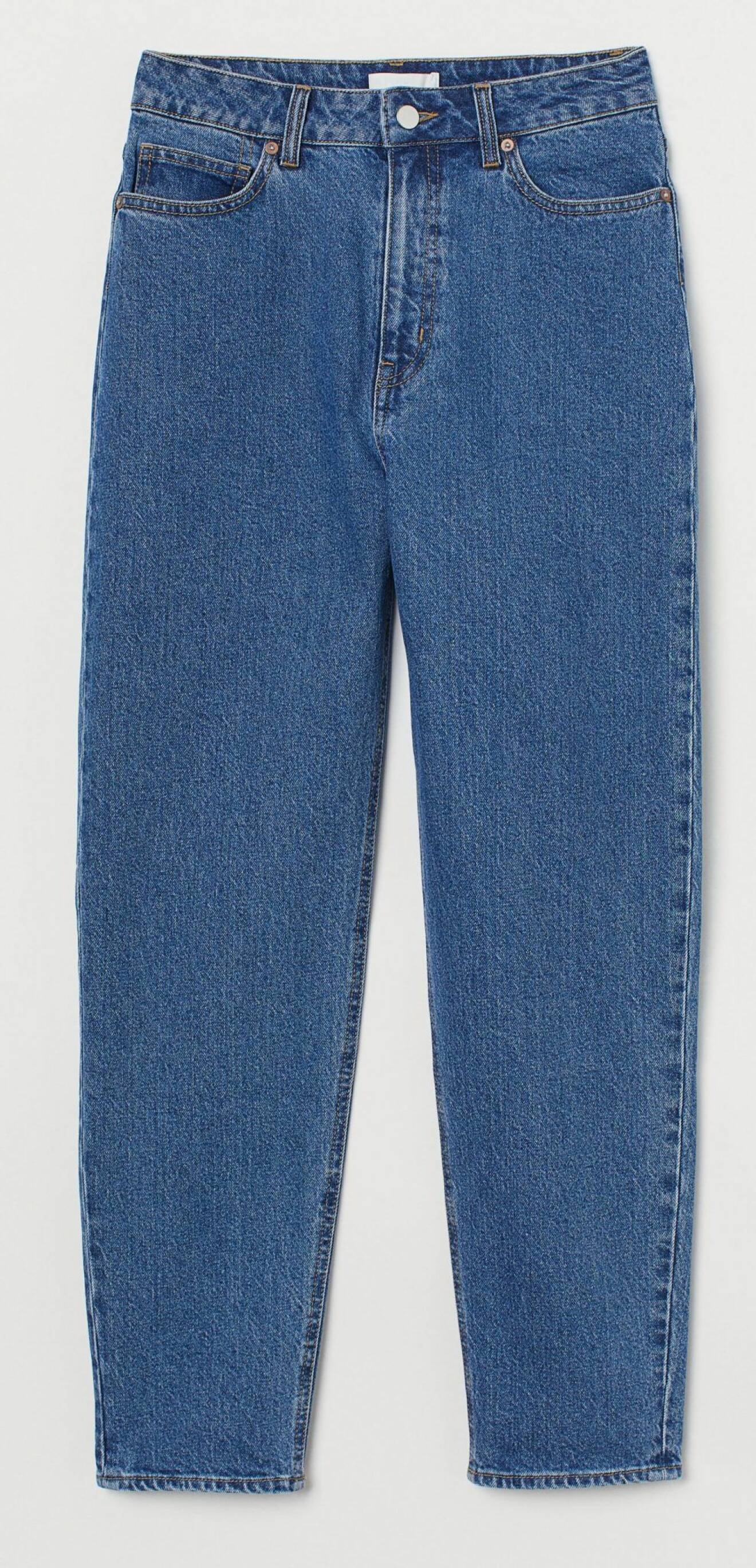 Jeans i mörkblå tvätt från H&M.