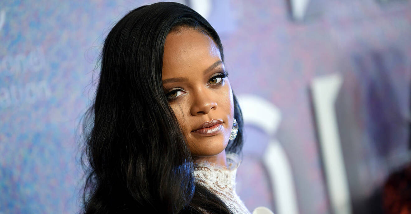 Rihanna säljer lyxvillan i London.