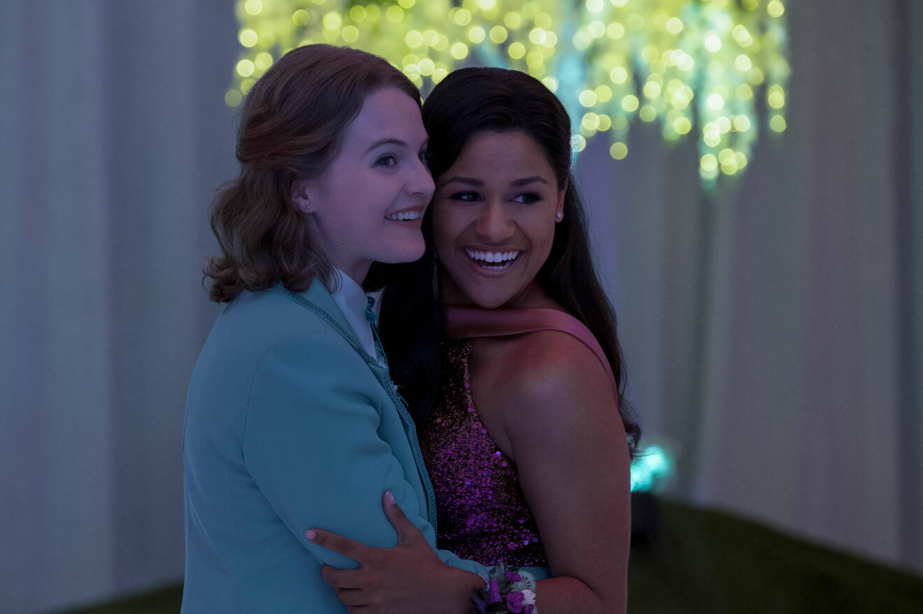 Jo Ellen Pellman och Ariana DeBose i nya Netflix-filmen The Prom