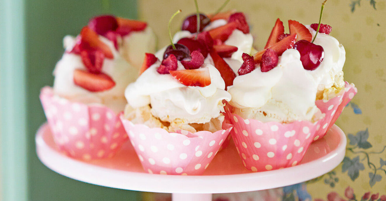 Leilas mandelpavlova-cupcakes.