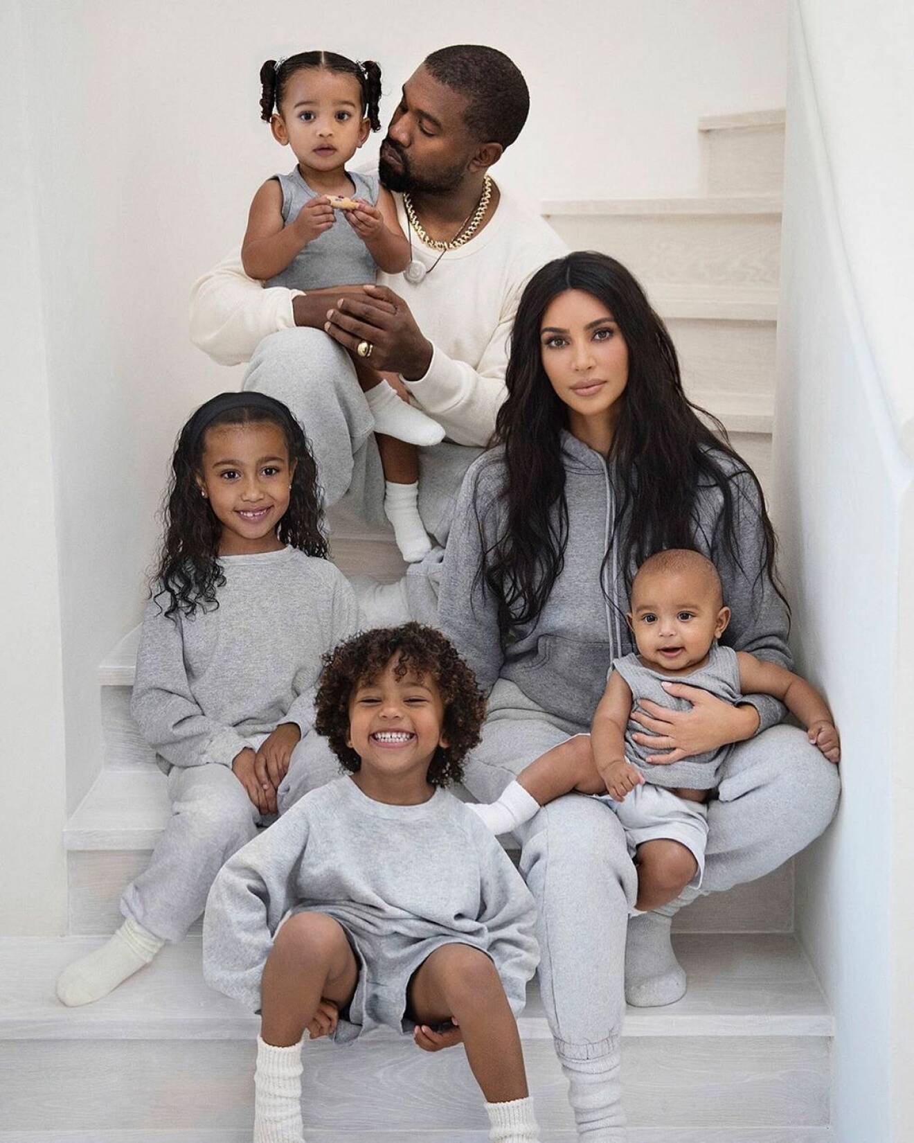 Familjen Kardashians julkort 2019
