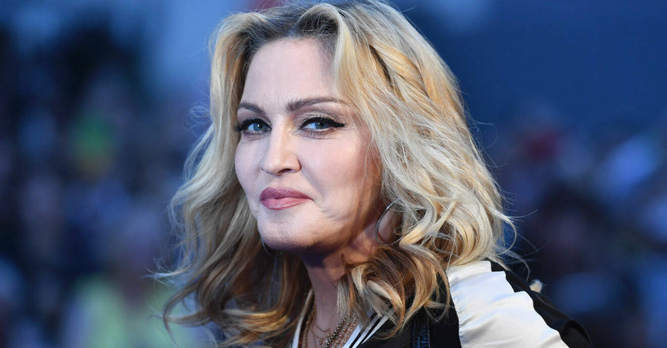 Madonna och alla sina barn firar familjemiddag.