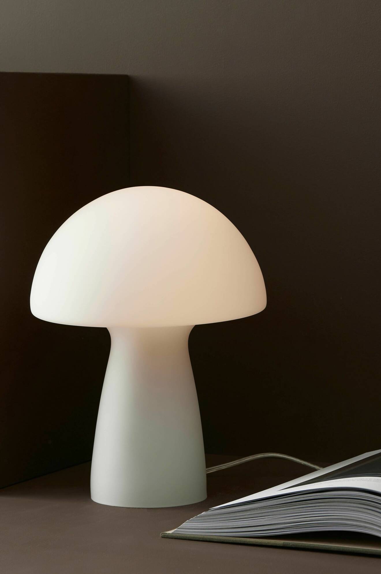 modern svampformad lampa