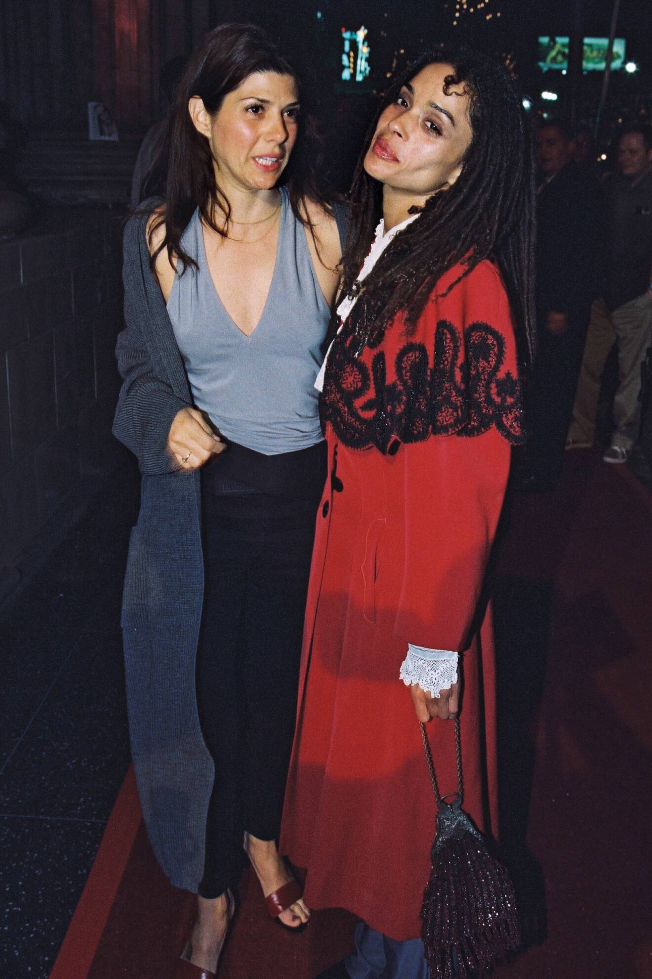 Bästa vännerna Marisa Tomei och Lisa Bonet, 1999. Marisa Tomei är bland annat gudmor till Lisas dotter Zoe Kravitz.