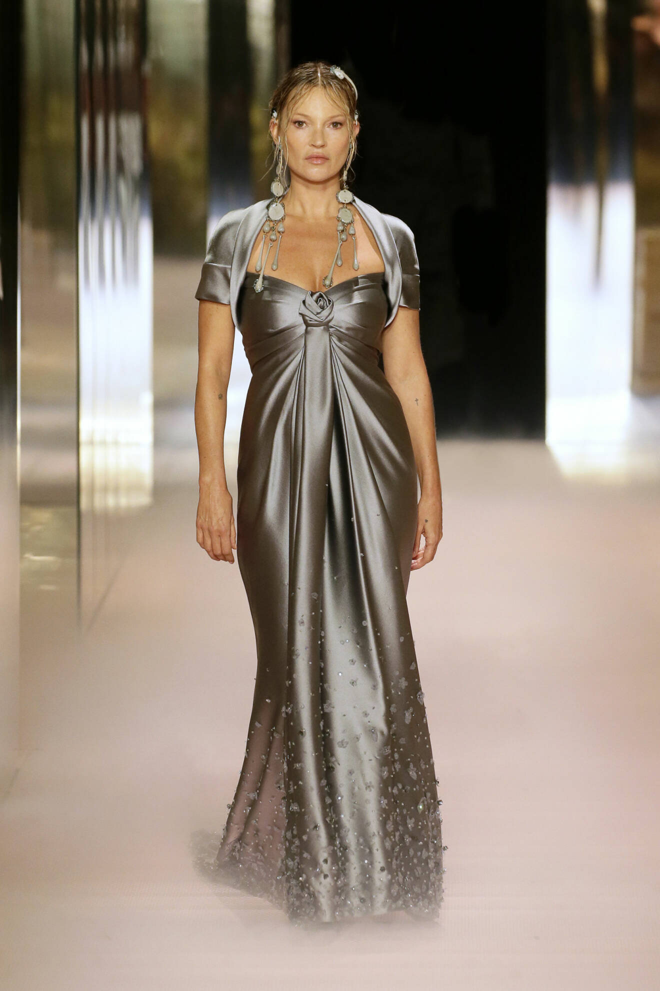 Kate Moss Haute Couture Fendi 2021