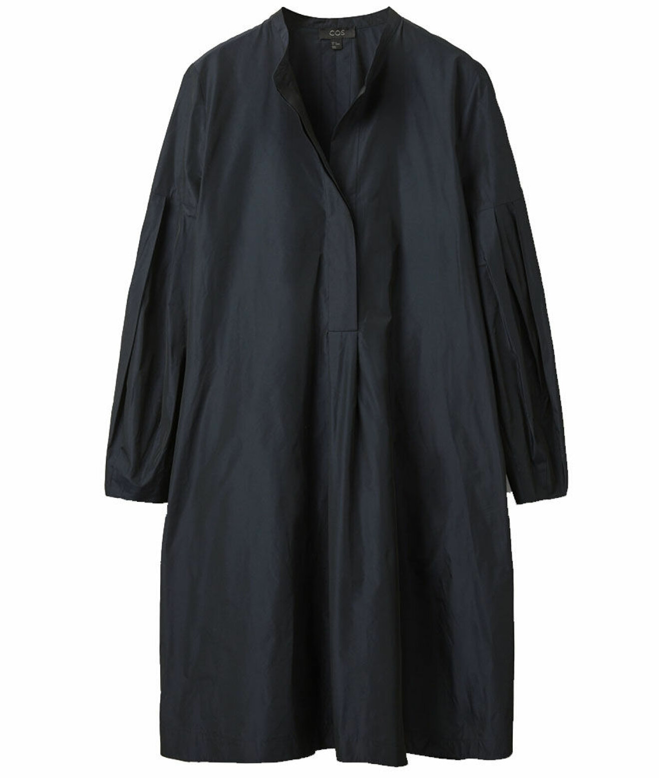 svart a-linjeformad klänning
