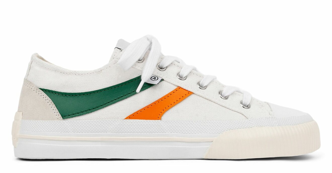 Axel Arigato midnight low sneakers i vitt, grönt och orange