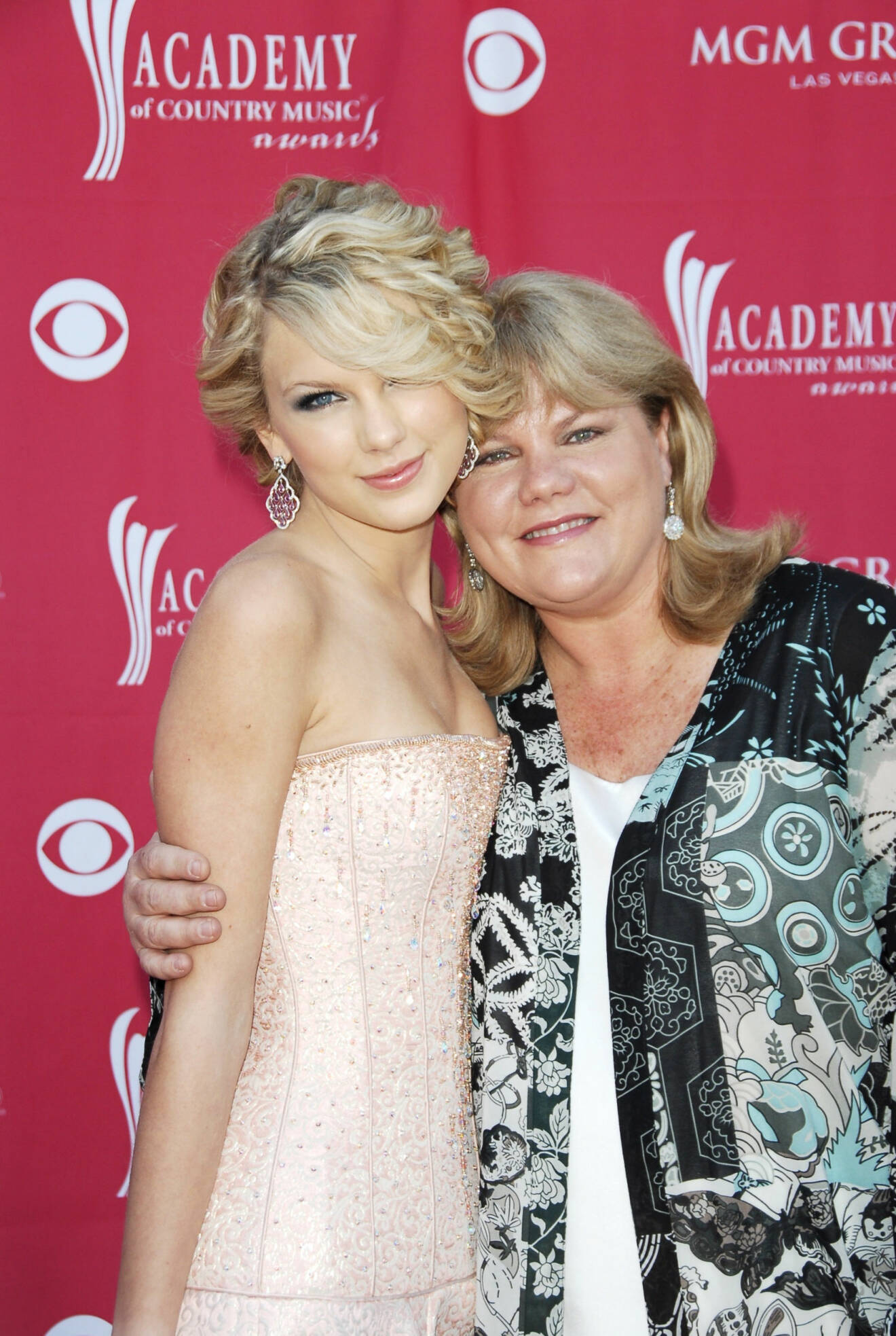 Taylor Swift mamma Andrea